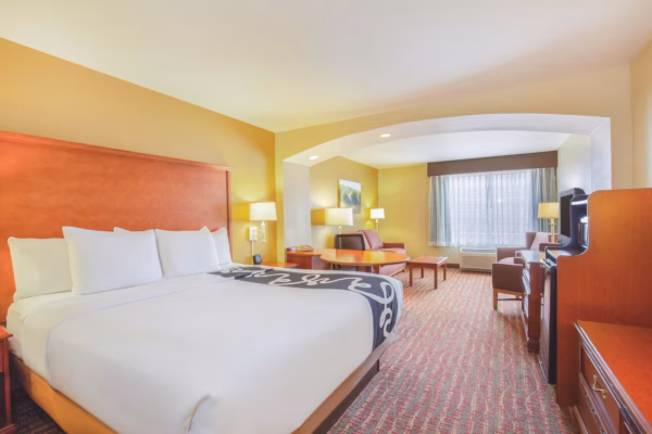 52763_Guestroom_ENK1_1