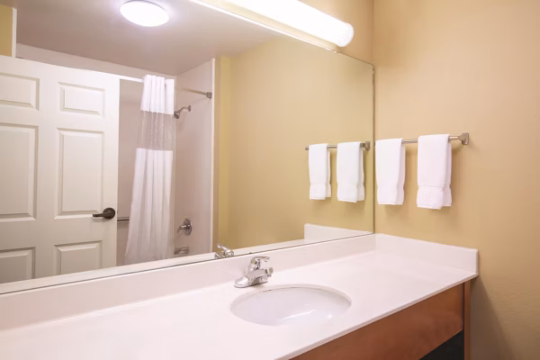 52763_Guestroom_ENK1_3