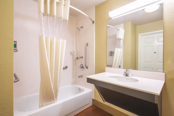 52763_Guestroom_NDD2_3